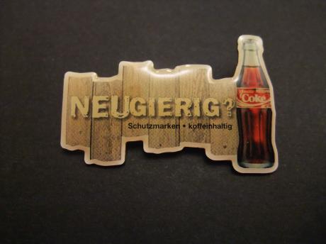 Coca Cola Neugierig houten schutting flesje cola